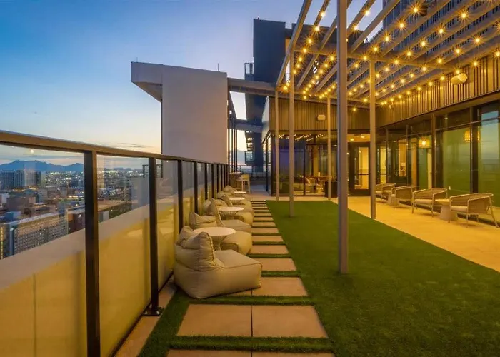 Boulevard Modern Highrise Stu Sky Pool Parking Gym 13 Apartment Phoenix