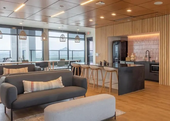 Boulevard Modern Highrise Stu Sky Pool Parking Gym 13 Phoenix